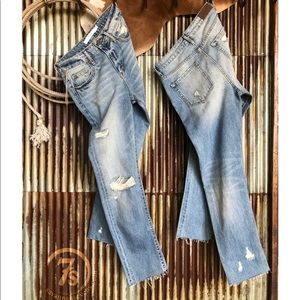 NWT Hidden High Rise Straight Crop (Savannah 7s)